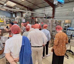 Visite des ateliers de fabrication d'huiles artisanales chez MAISON GUÉNARD