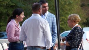 Participants au barbecue annuel du GIR au Domaine du Glandier à Villeherviers