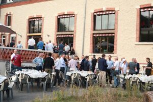 Participants au barbecue annuel du GIR au Domaine du Glandier à Villeherviers