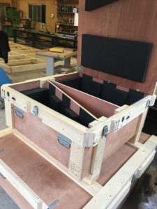 Atelier de fabrication d'emballages bois sur mesure